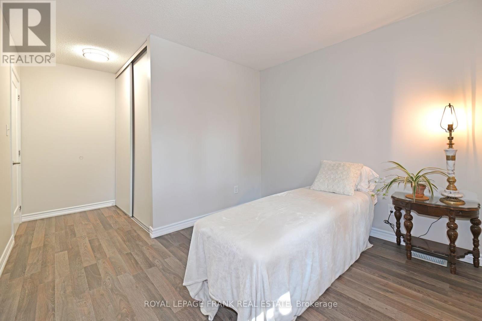 1104 Old Pye Court, Oshawa, Ontario  L1G 7N8 - Photo 21 - E12396665