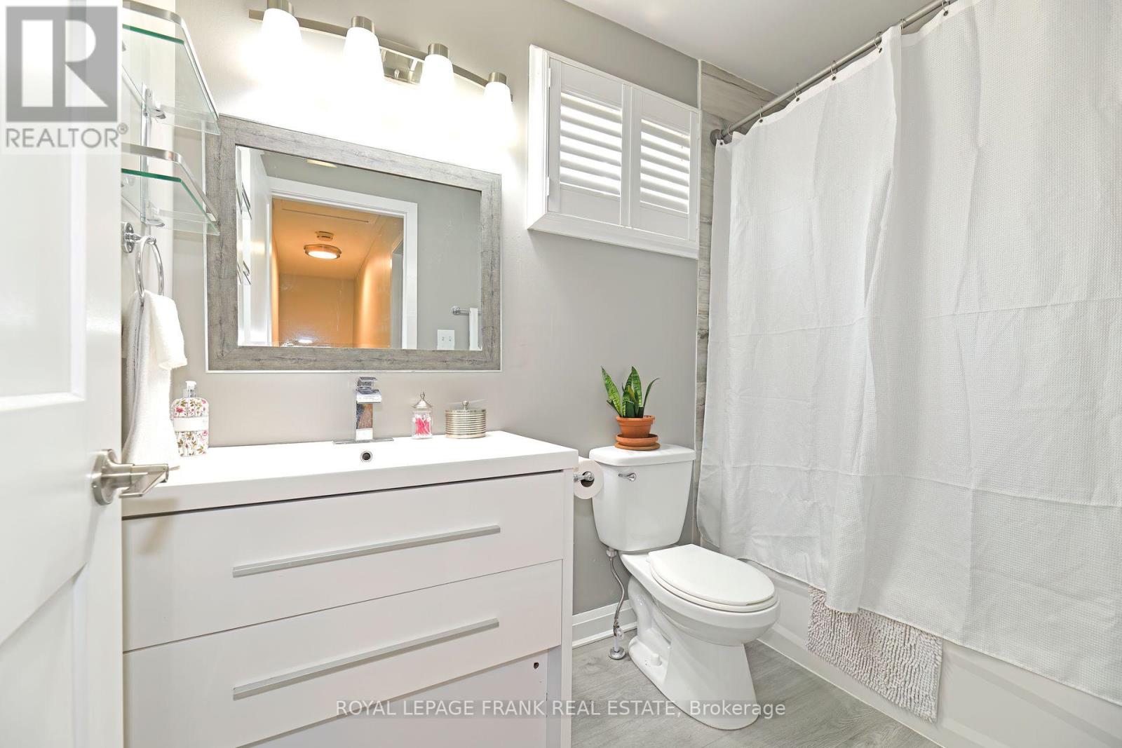 1104 Old Pye Court, Oshawa, Ontario  L1G 7N8 - Photo 22 - E12396665