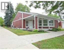 1 SZOLLOSY Circle, Hamilton, Ontario