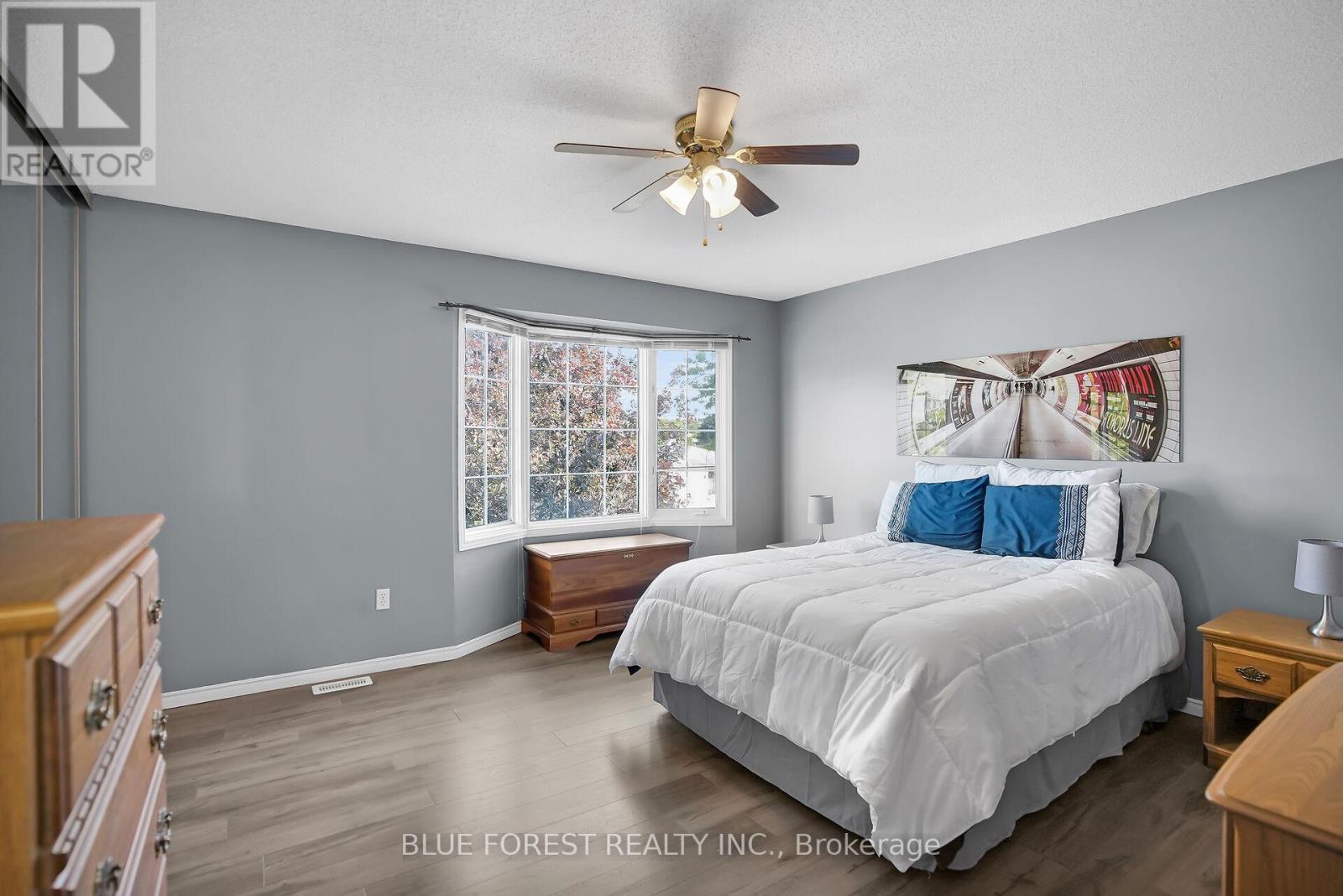 14 Daybreak Drive, London East, Ontario  N5V 4V7 - Photo 14 - X12396577
