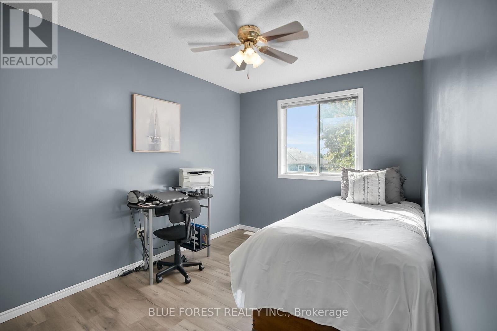 14 Daybreak Drive, London East, Ontario  N5V 4V7 - Photo 17 - X12396577