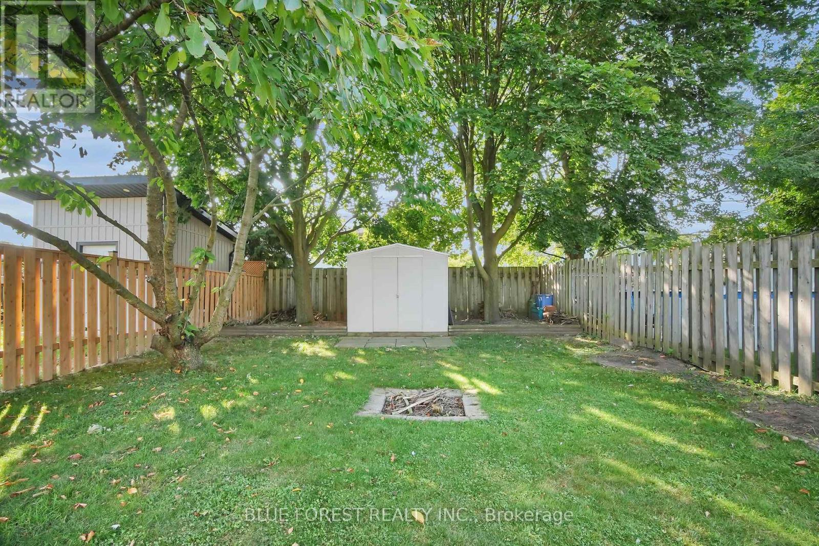 14 Daybreak Drive, London East, Ontario  N5V 4V7 - Photo 27 - X12396577