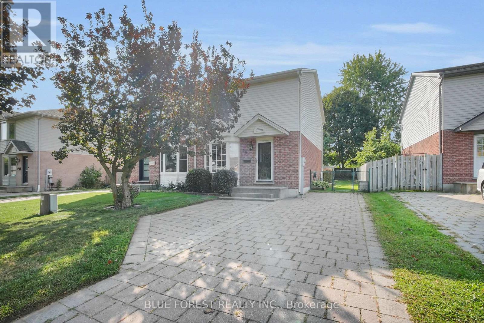 14 Daybreak Drive, London East, Ontario  N5V 4V7 - Photo 3 - X12396577