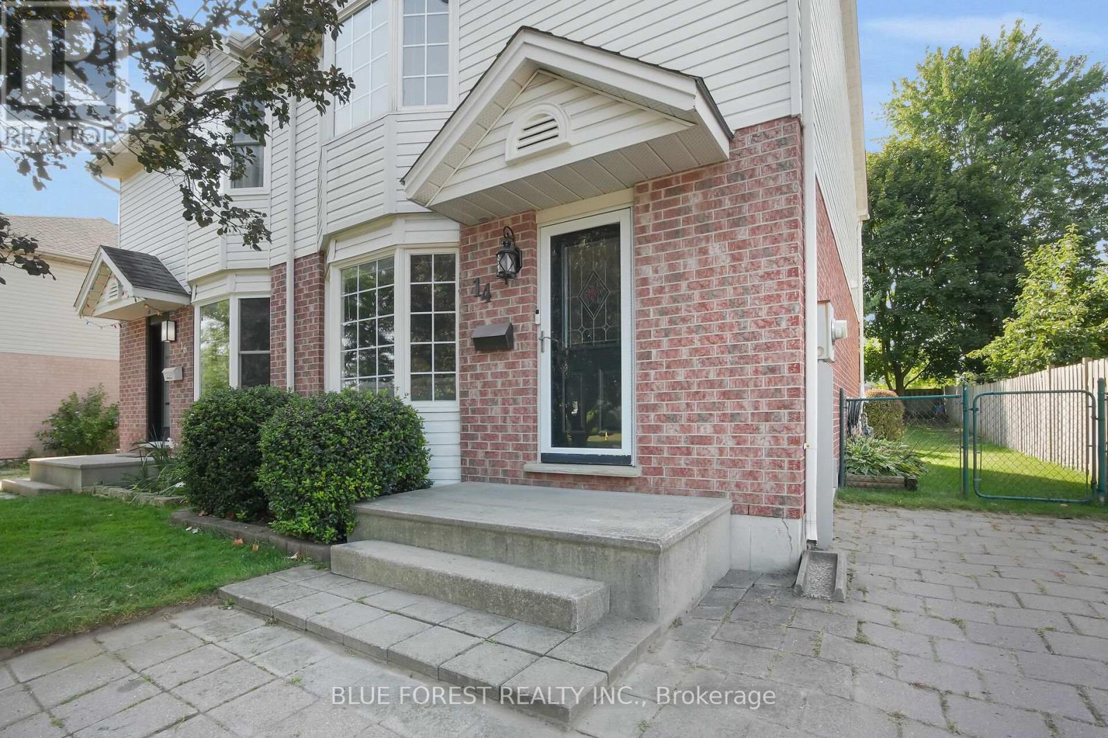 14 Daybreak Drive, London East, Ontario  N5V 4V7 - Photo 4 - X12396577