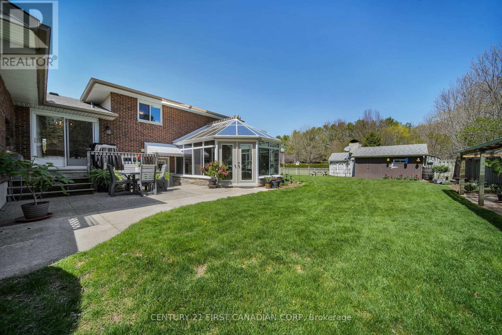 10016 Graham Road, West Elgin, Ontario  N0L 2P0 - Photo 36 - X12396610