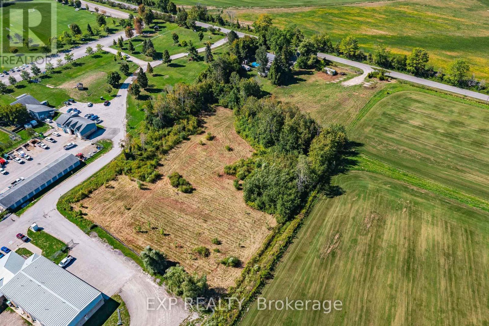 26839 Civic Centre Road, Georgina, Ontario  L4P 3E9 - Photo 8 - N12396371