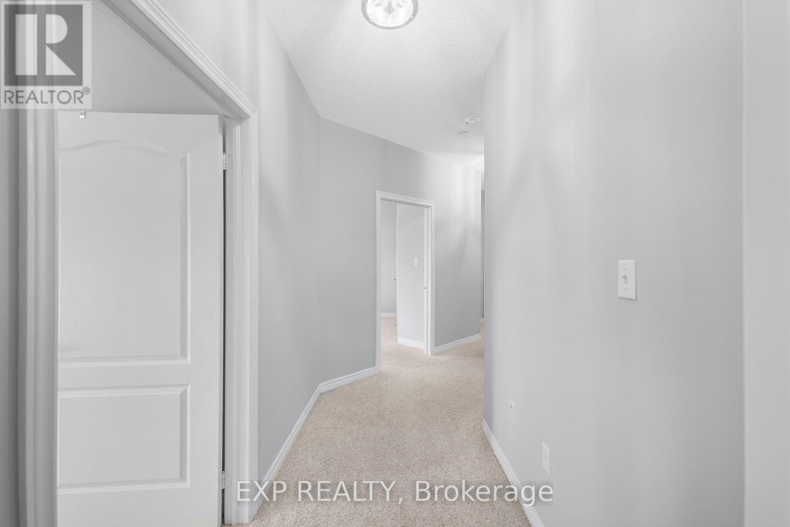 56 Manor Ridge Trail, East Gwillimbury, Ontario  L0G 1M0 - Photo 27 - N12396404