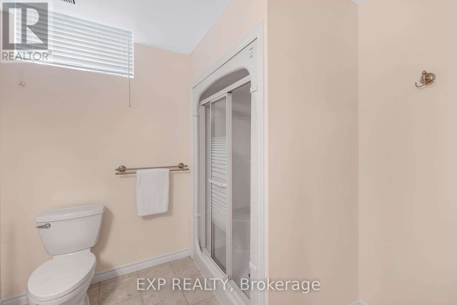 56 Manor Ridge Trail, East Gwillimbury, Ontario  L0G 1M0 - Photo 36 - N12396404