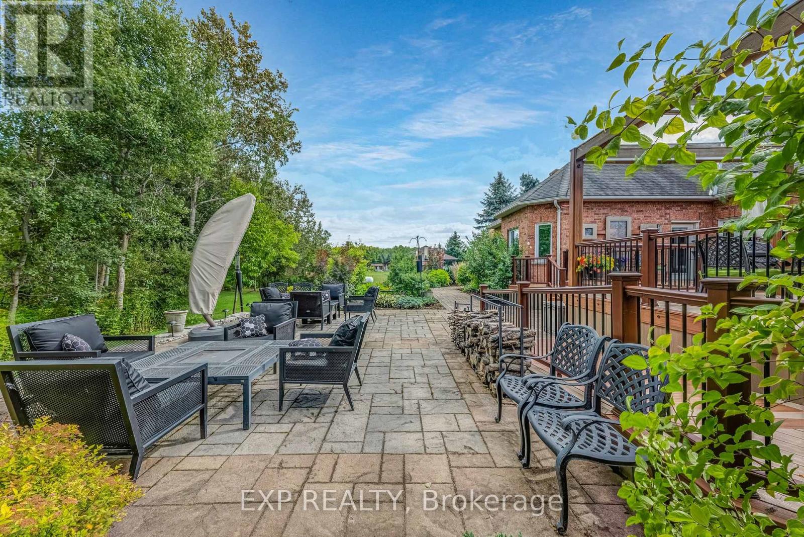 56 Manor Ridge Trail, East Gwillimbury, Ontario  L0G 1M0 - Photo 42 - N12396404