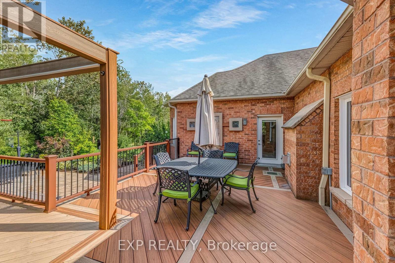 56 Manor Ridge Trail, East Gwillimbury, Ontario  L0G 1M0 - Photo 47 - N12396404