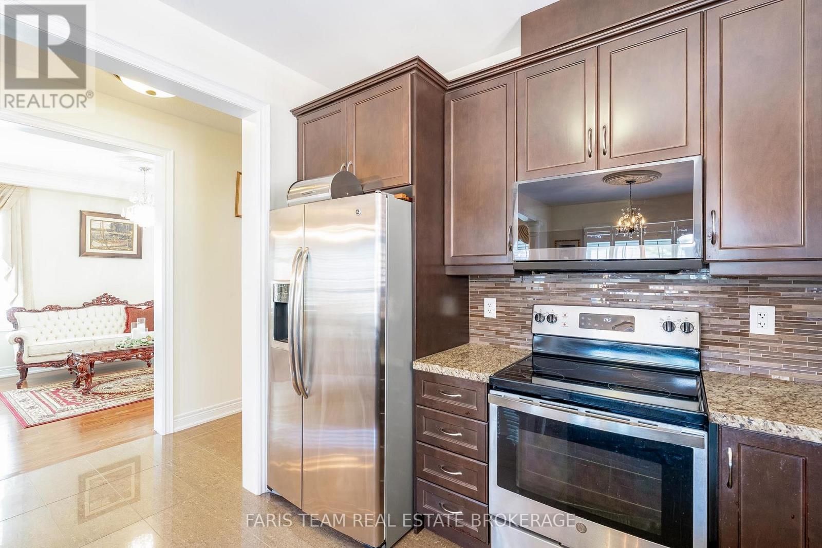 45 Via Piani Road, Vaughan, Ontario  L4H 0Y2 - Photo 6 - N12396432