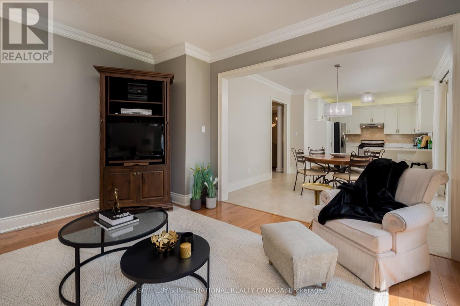 16 Saint Clare Boulevard, Vaughan (Vellore Village), Ontario  L4H 2A2 - Photo 17 - N12396455
