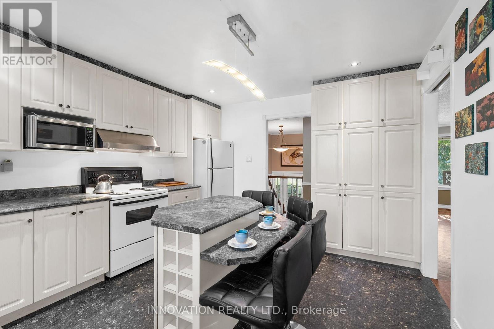 2931 Ahearn Avenue, Ottawa, Ontario K2B 7A2 - Photo 10 - X12396466