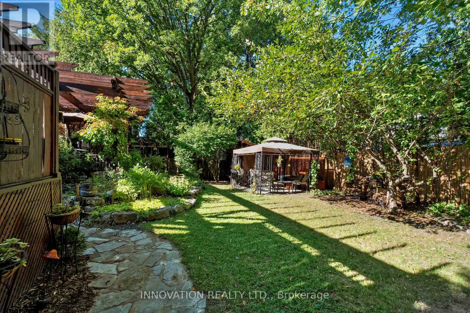 2931 Ahearn Avenue, Ottawa, Ontario K2B 7A2 - Photo 36 - X12396466