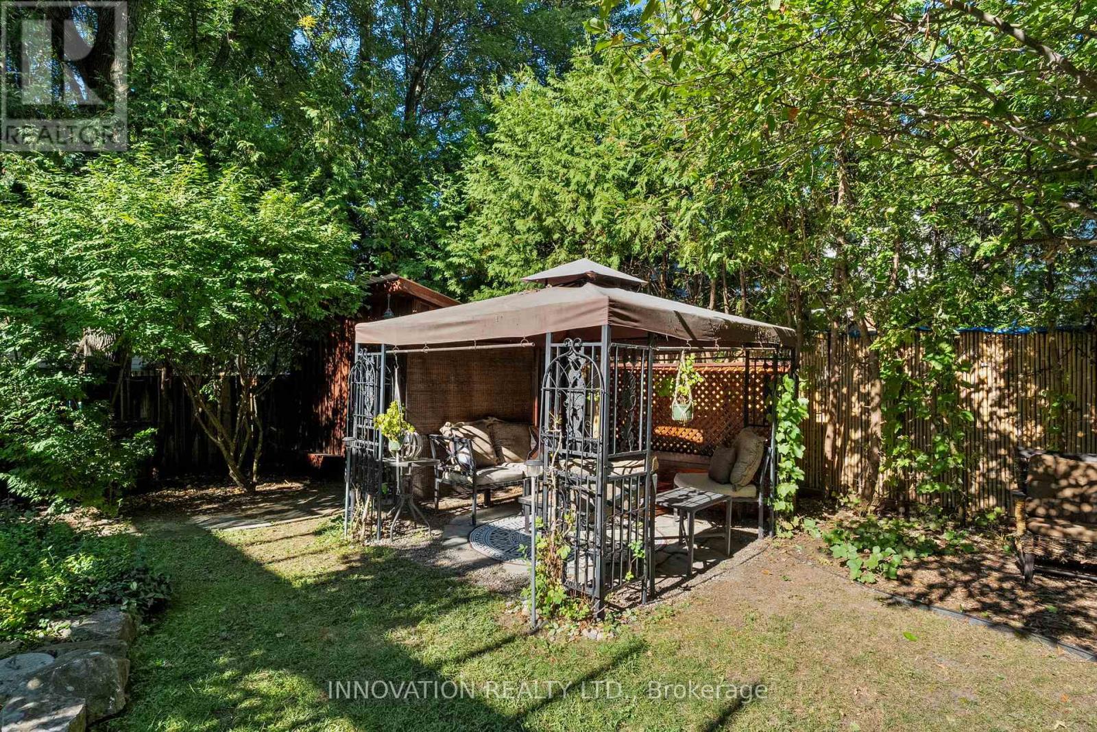 2931 Ahearn Avenue, Ottawa, Ontario K2B 7A2 - Photo 38 - X12396466