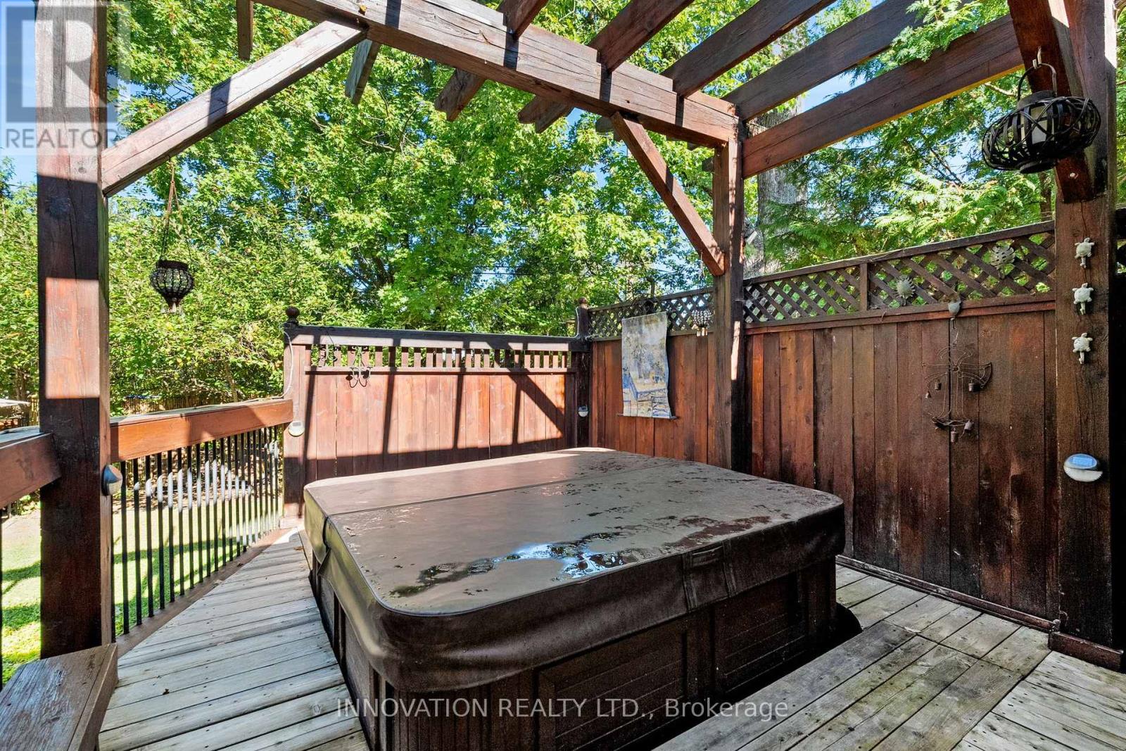 2931 Ahearn Avenue, Ottawa, Ontario K2B 7A2 - Photo 43 - X12396466