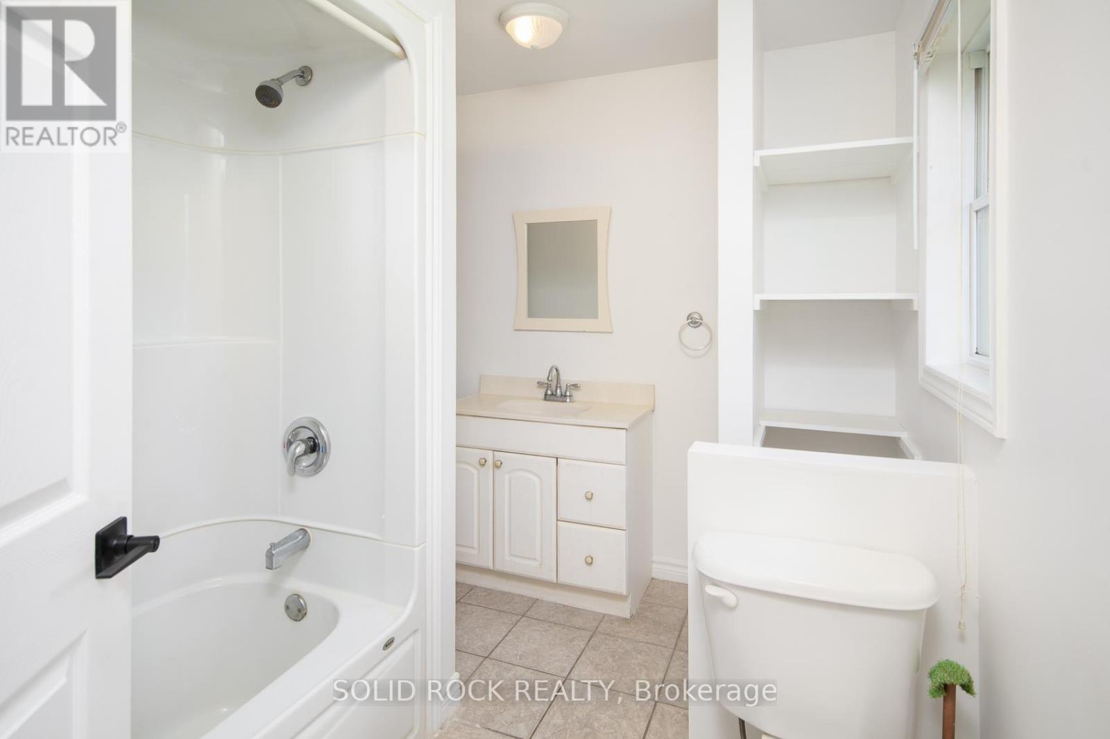 3230 Yorks Corners Road, Ottawa, Ontario  K0A 2G0 - Photo 12 - X12396498