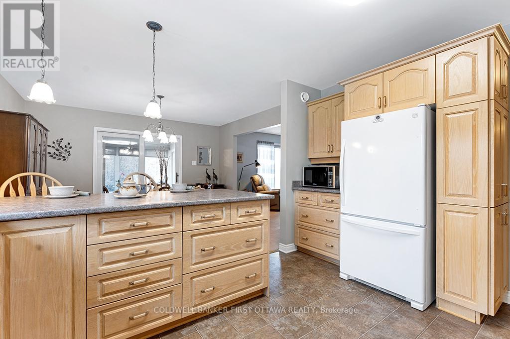 640 Mcconnell Road, Montague, Ontario  K0G 1N0 - Photo 14 - X12396576