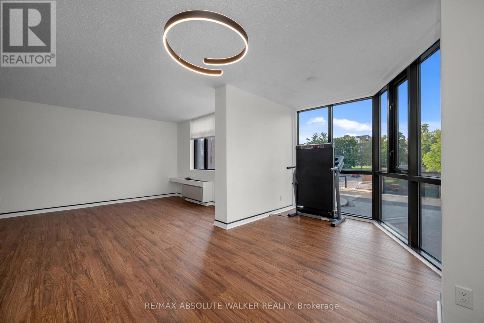 414 - 2871 Richmond Road, Ottawa, Ontario  K2B 8M5 - Photo 10 - X12396643