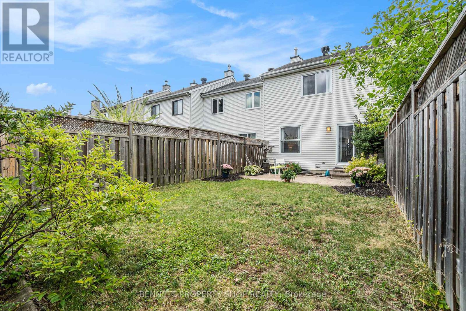 43 Roblyn Way, Ottawa, Ontario  K2G 5Z5 - Photo 22 - X12396656