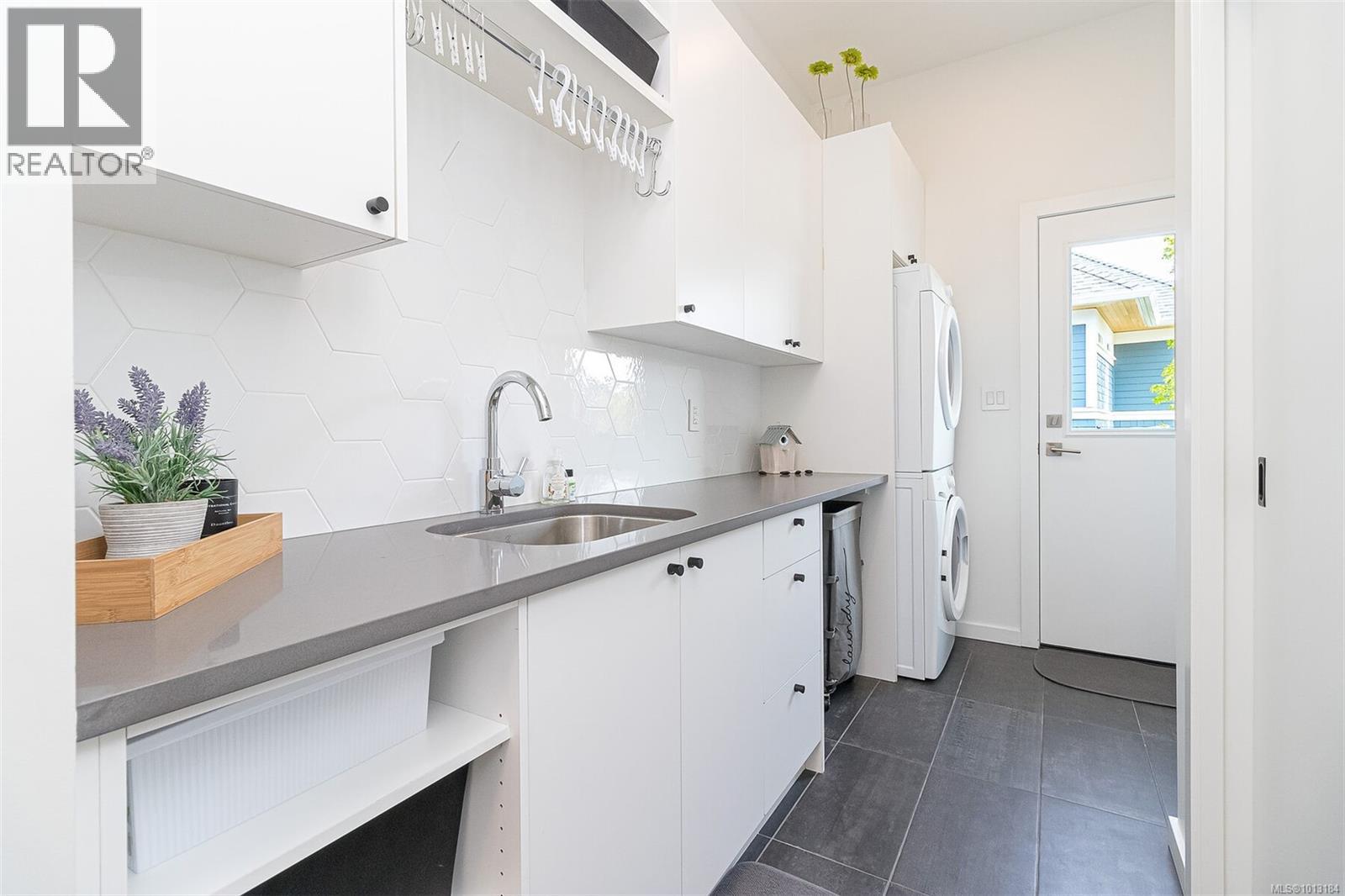 2259 Compass Pointe Pl, Langford, British Columbia  V9B 6X4 - Photo 35 - 1013184