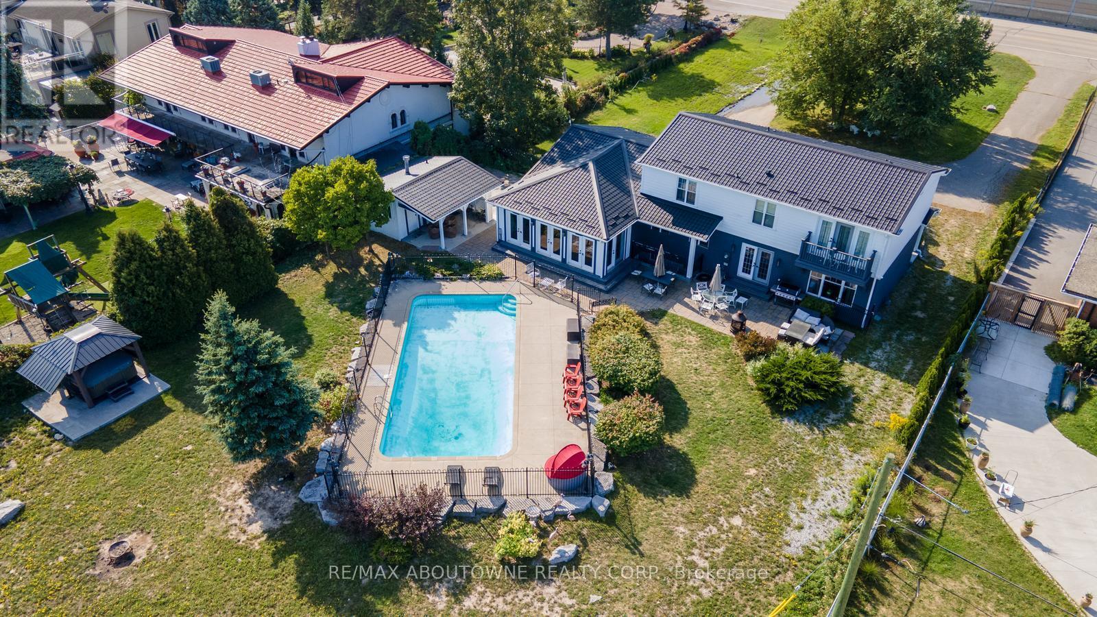 1073 North Service Road, Hamilton, Ontario  L8E 5E1 - Photo 48 - X12389605