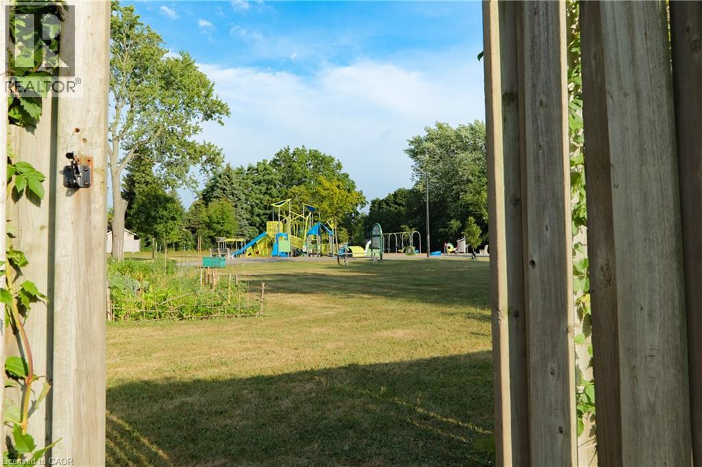 39 Cloverhill Road, Hamilton, Ontario  L9C 3L6 - Photo 43 - 40768694
