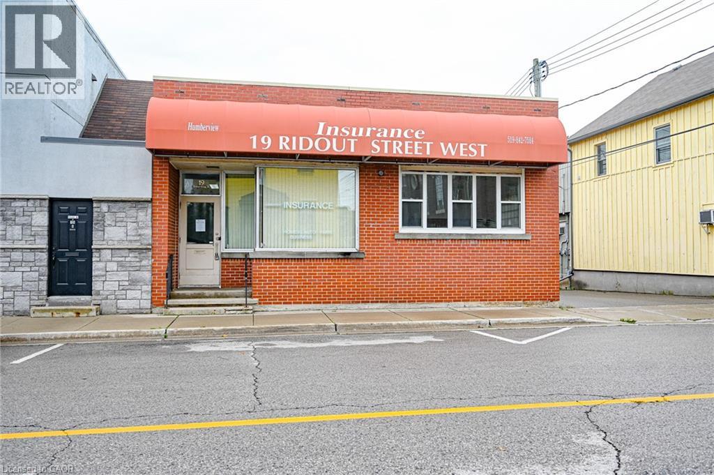 19 Ridout Street W, Tillsonburg, Ontario  N4G 2C8 - Photo 2 - 40768740