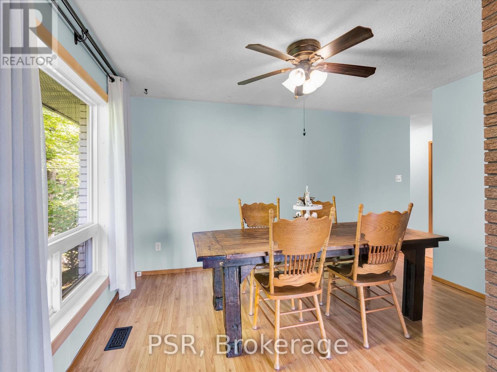 1016 Kahshe Lake Road S, Gravenhurst, Ontario  P0E 1G0 - Photo 17 - X12396465