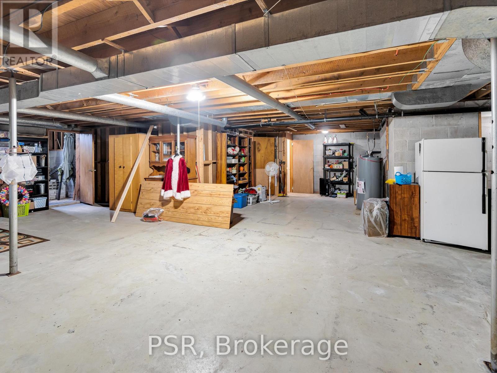 1016 Kahshe Lake Road S, Gravenhurst, Ontario  P0E 1G0 - Photo 36 - X12396465