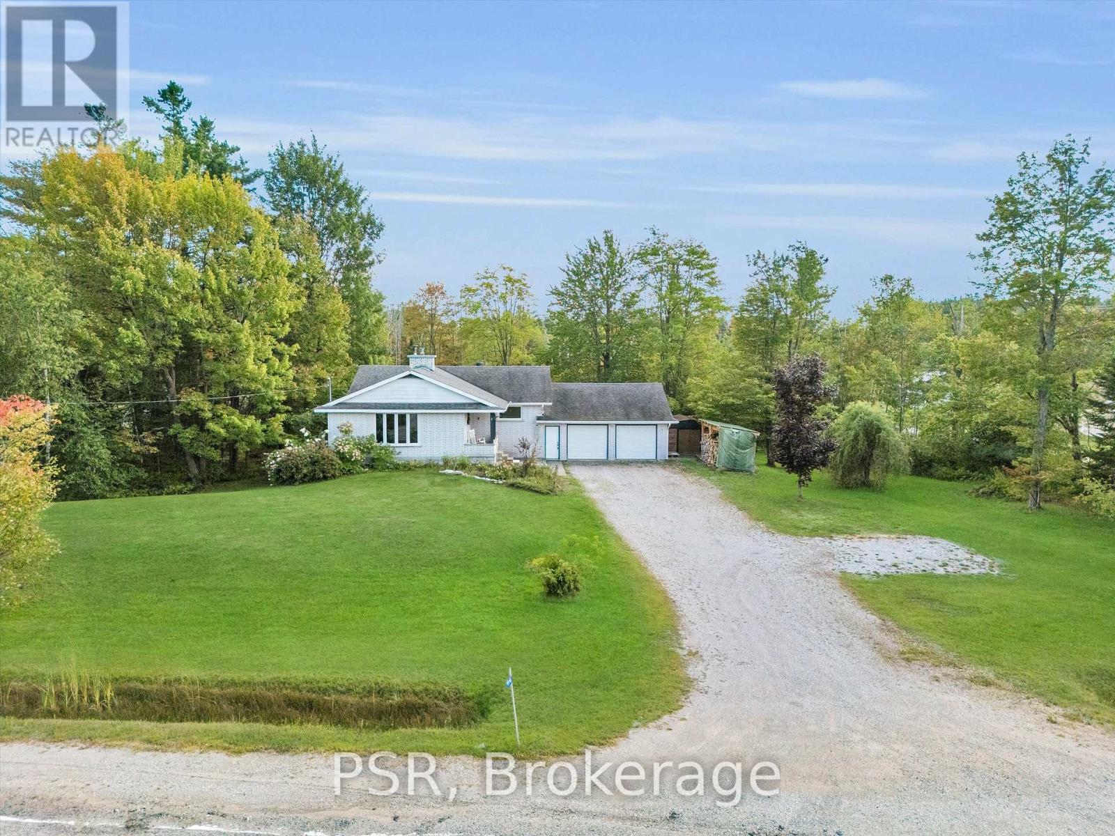 1016 Kahshe Lake Road S, Gravenhurst, Ontario  P0E 1G0 - Photo 4 - X12396465