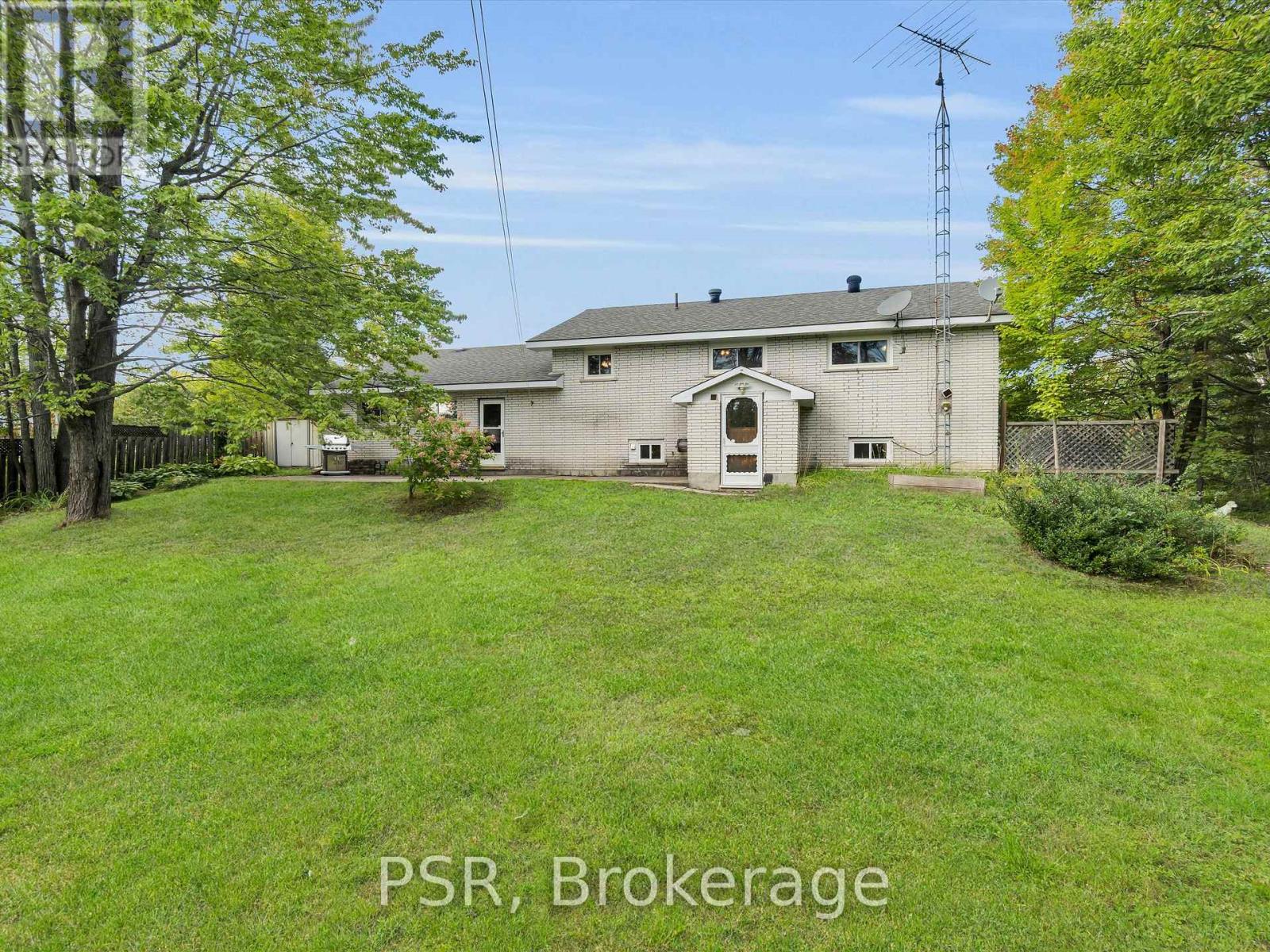 1016 Kahshe Lake Road S, Gravenhurst, Ontario  P0E 1G0 - Photo 42 - X12396465