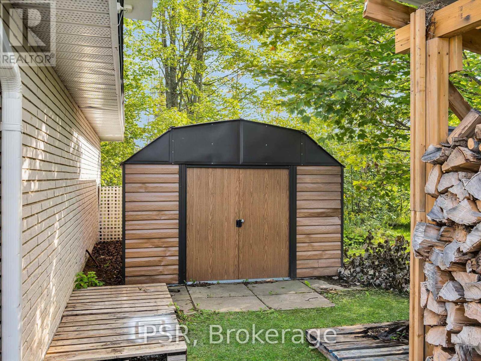 1016 Kahshe Lake Road S, Gravenhurst, Ontario  P0E 1G0 - Photo 45 - X12396465