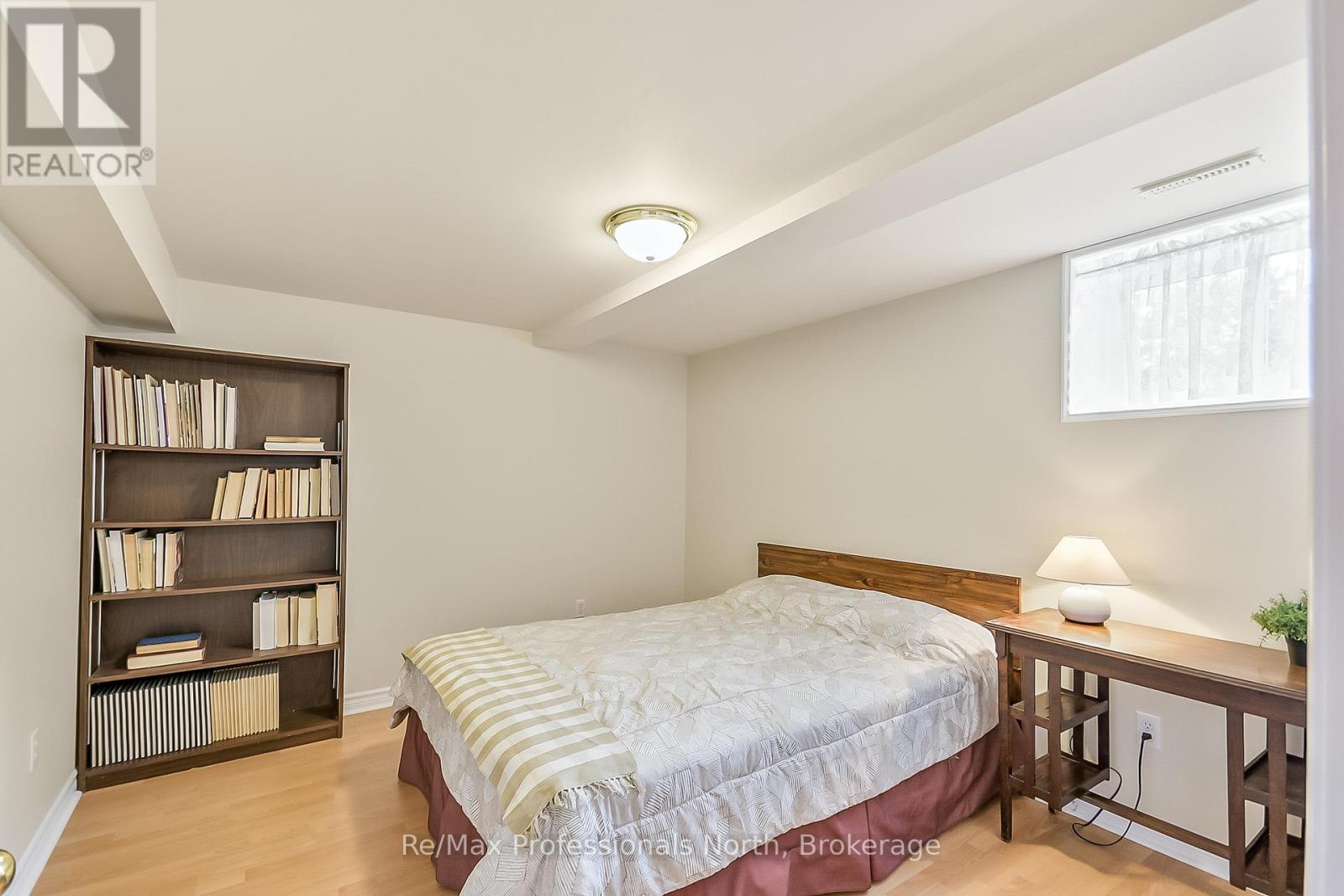 136 Hedgewood Lane, Gravenhurst, Ontario  P1P 1Z4 - Photo 23 - X12396497