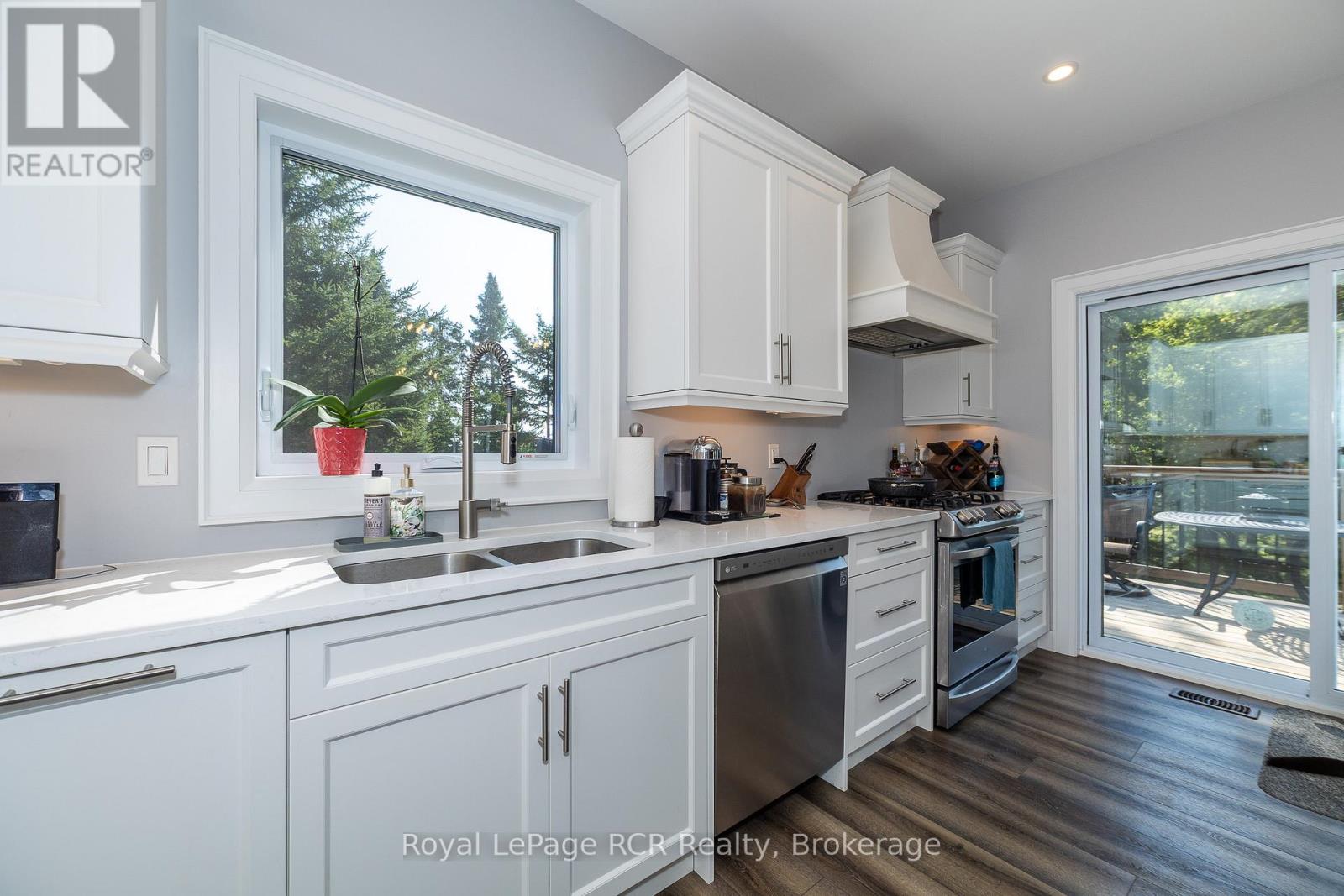 24 Church Street, Melancthon, Ontario  L9V 3G1 - Photo 11 - X12396629