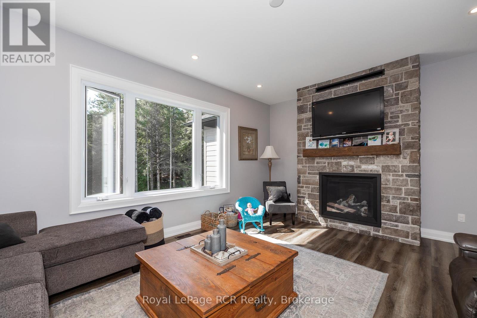 24 Church Street, Melancthon, Ontario  L9V 3G1 - Photo 17 - X12396629
