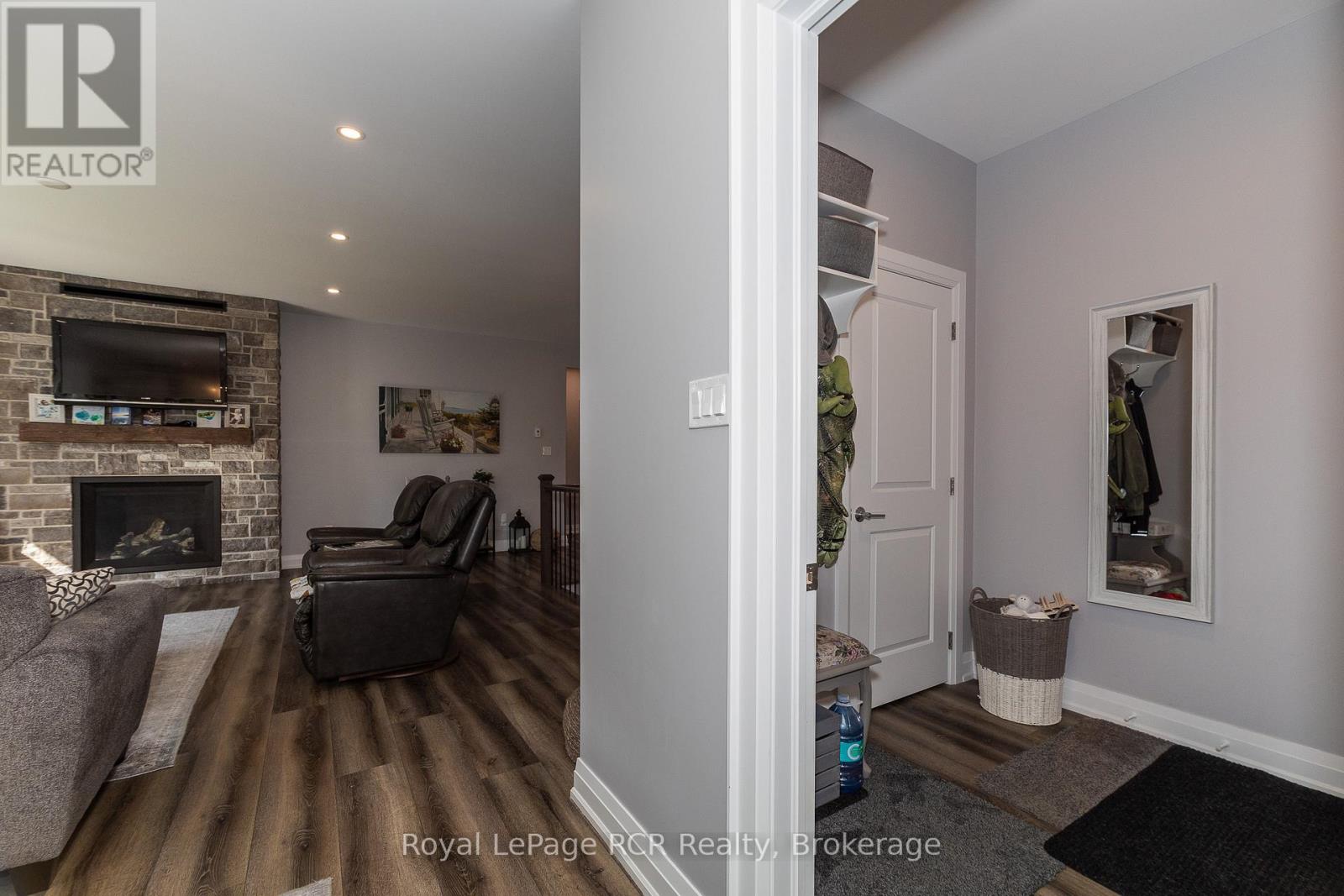 24 Church Street, Melancthon, Ontario  L9V 3G1 - Photo 19 - X12396629