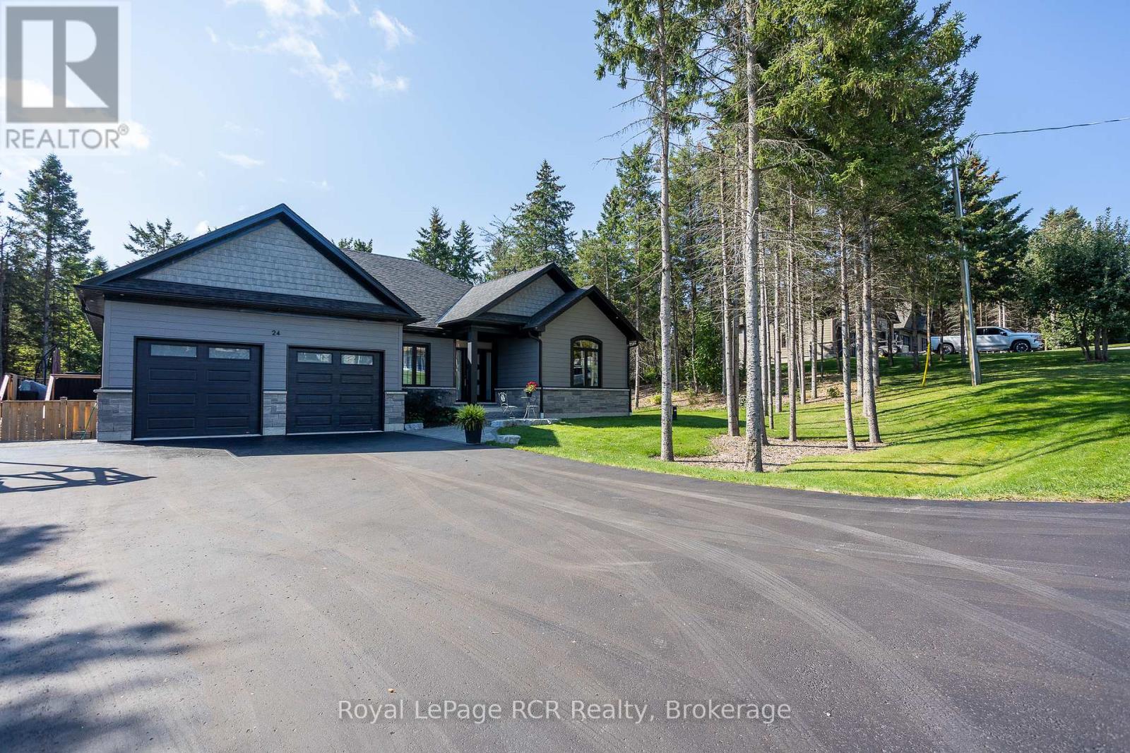 24 Church Street, Melancthon, Ontario  L9V 3G1 - Photo 32 - X12396629