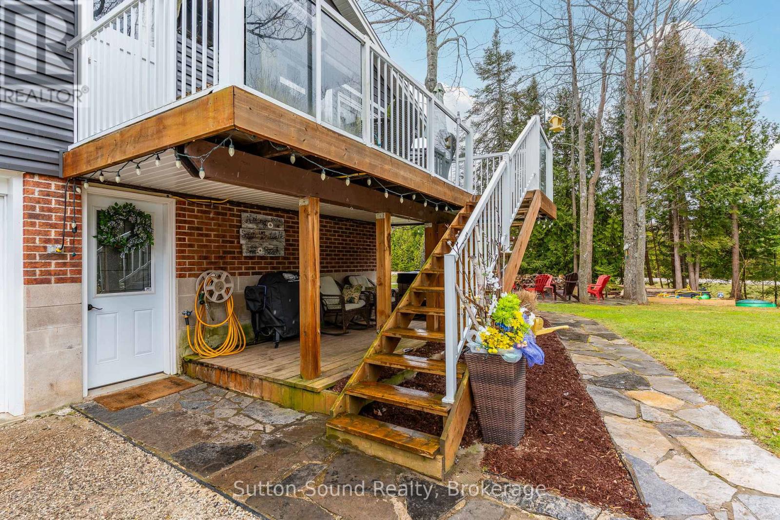 403 Simcoe Avenue, South Bruce Peninsula, Ontario  N0H 2G0 - Photo 43 - X12396640