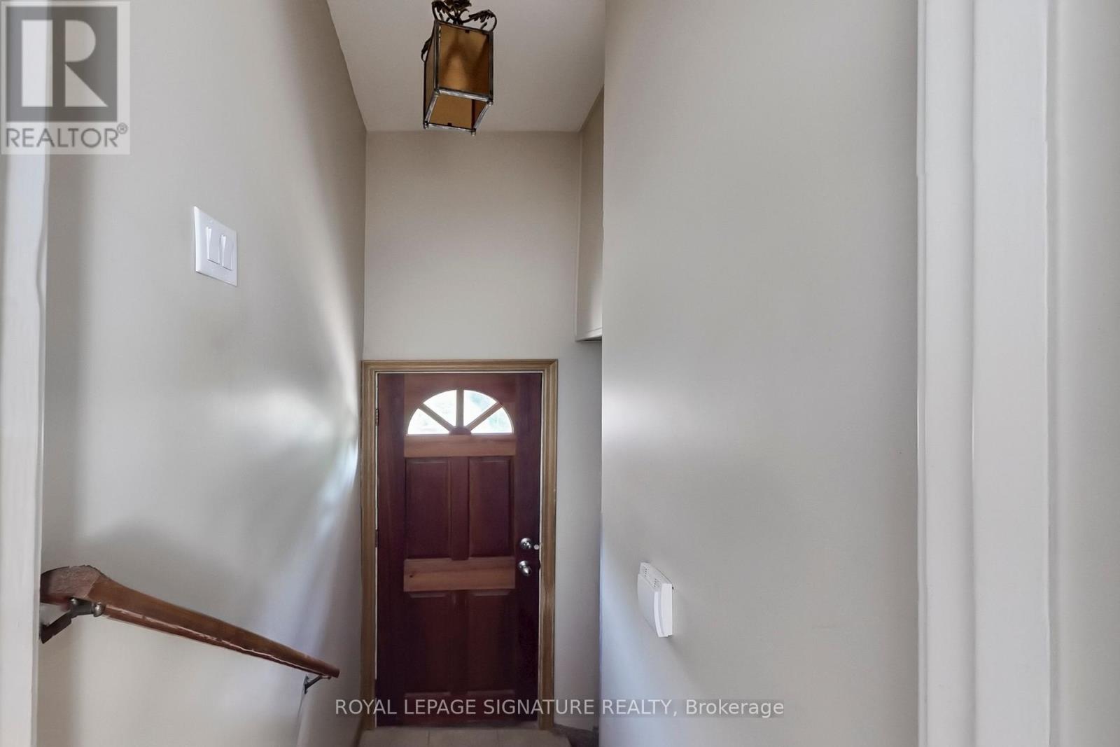 2 - 559 Drymen Crescent, Mississauga, Ontario  L5G 2N9 - Photo 6 - W12396363