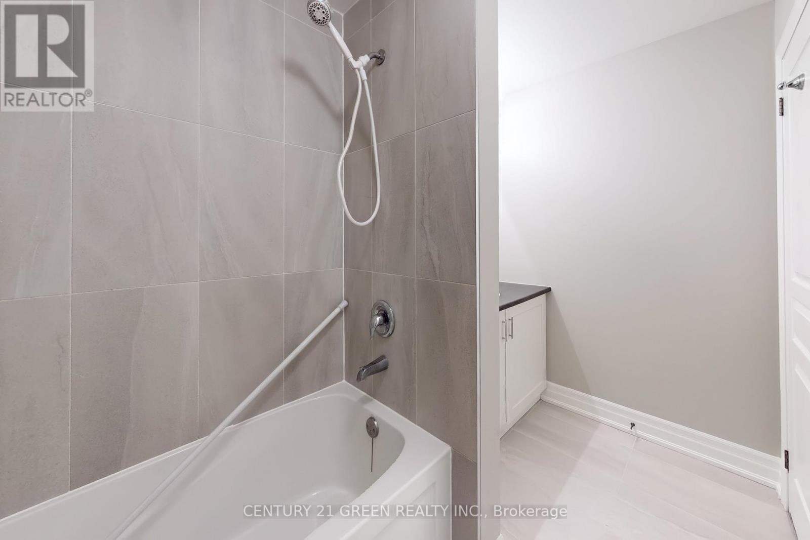 D - 1 Chisholm Street, Orangeville, Ontario  L9W 6Y6 - Photo 28 - W12396367