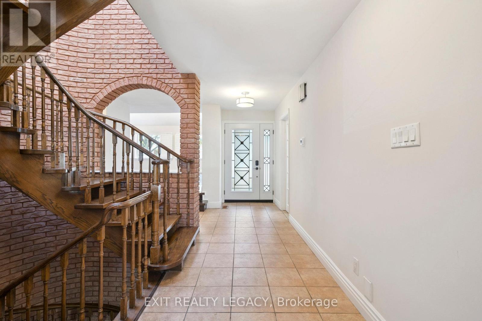 Property at 6 MUIR AVENUE image 4