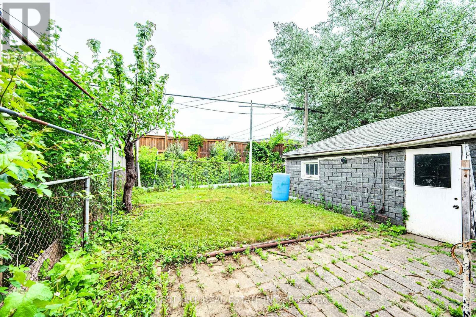 73 Talent Crescent, Toronto, Ontario  M9M 2N5 - Photo 12 - W12396446
