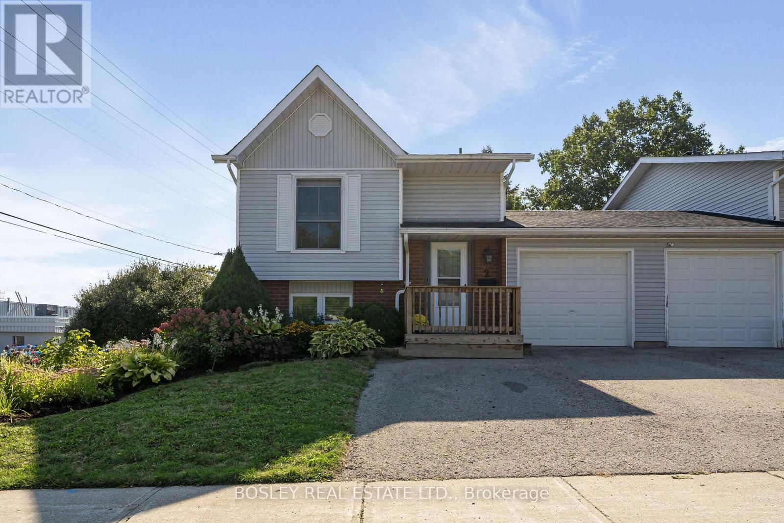 2 Princess Street, Orangeville, Ontario  L9W 3V5 - Photo 1 - W12396463