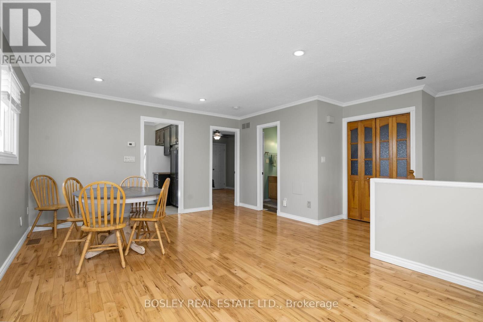 2 Princess Street, Orangeville, Ontario  L9W 3V5 - Photo 5 - W12396463