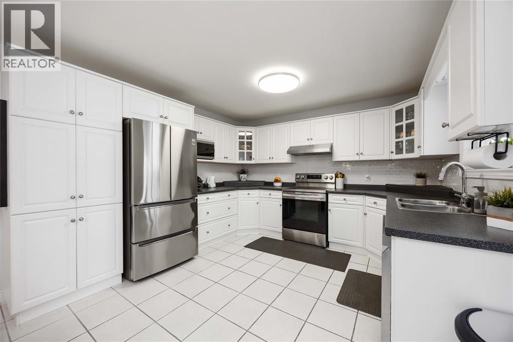 5700 Blackwell Sideroad Unit# 407, Sarnia, Ontario  N7X 1B7 - Photo 18 - 25022309