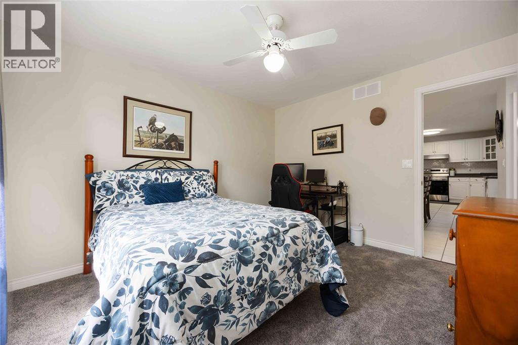 5700 Blackwell Sideroad Unit# 407, Sarnia, Ontario  N7X 1B7 - Photo 23 - 25022309