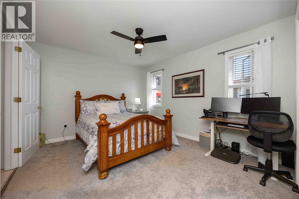 5700 Blackwell Sideroad Unit# 407, Sarnia, Ontario  N7X 1B7 - Photo 24 - 25022309