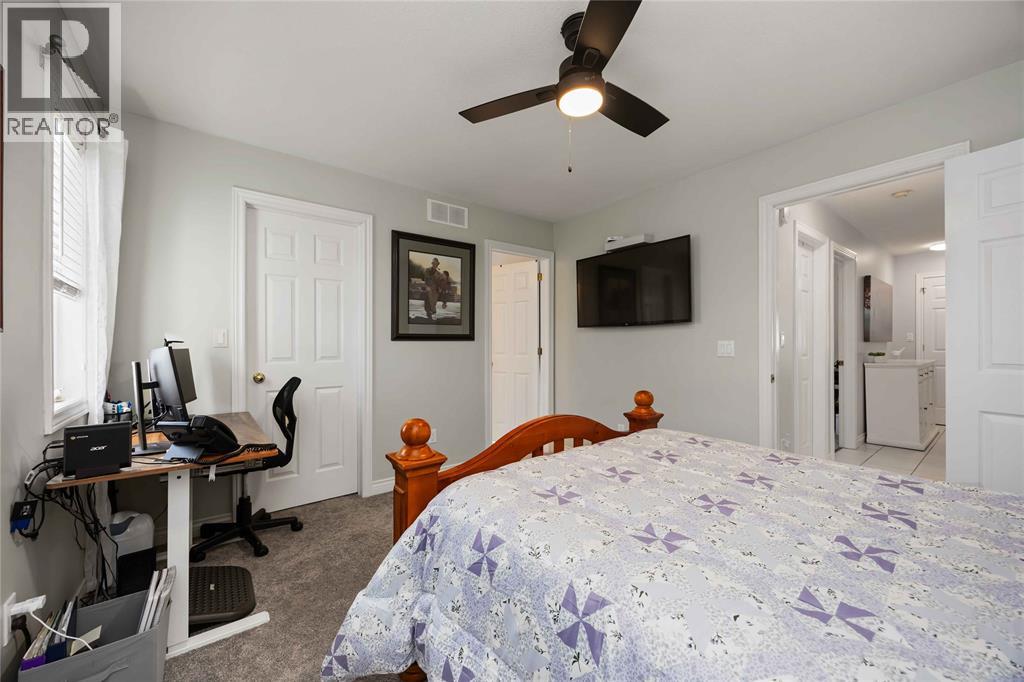 5700 Blackwell Sideroad Unit# 407, Sarnia, Ontario  N7X 1B7 - Photo 25 - 25022309