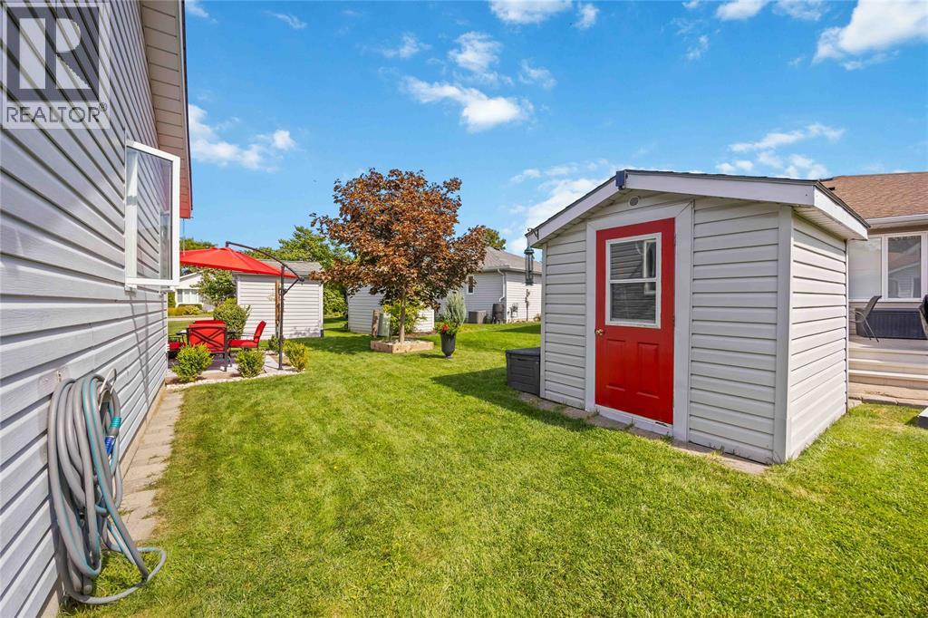 5700 Blackwell Sideroad Unit# 407, Sarnia, Ontario  N7X 1B7 - Photo 32 - 25022309